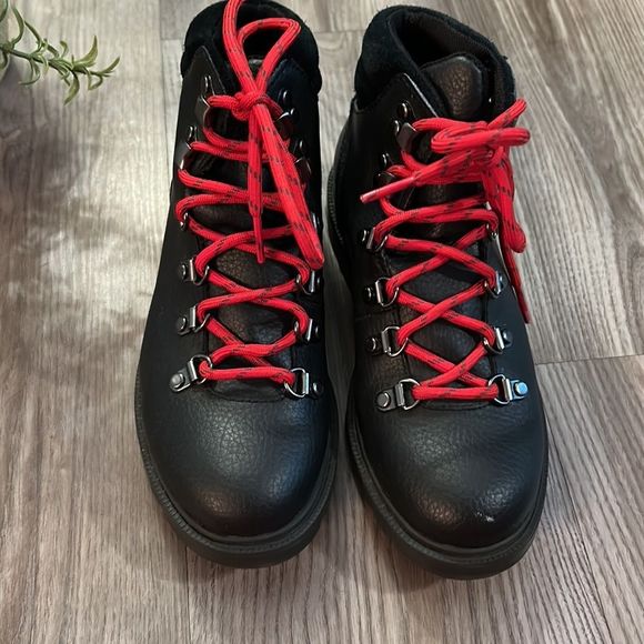 BRAND NEW BOYS SOREL BLACK LEATHER WATERPROOF MADSON HIKING BOOT SIZE 2 - Picture 4 of 8